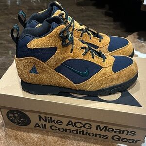 Men's Nike ACG Torre Mid WP Boots